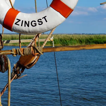 Ostseesonne Mit Balkon * Zingst